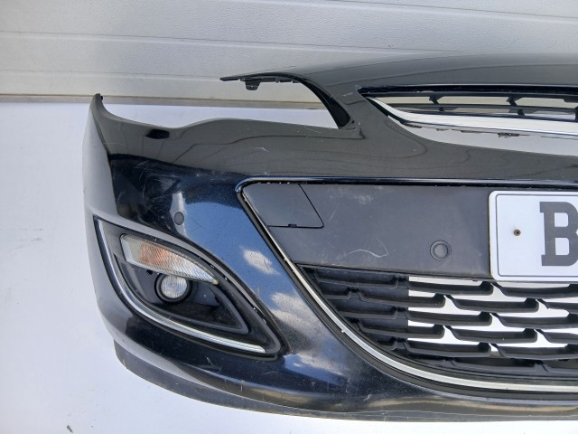 16856 Opel Astra J 20012-2017 első Lökhárító Fekete Z22c Facelift
