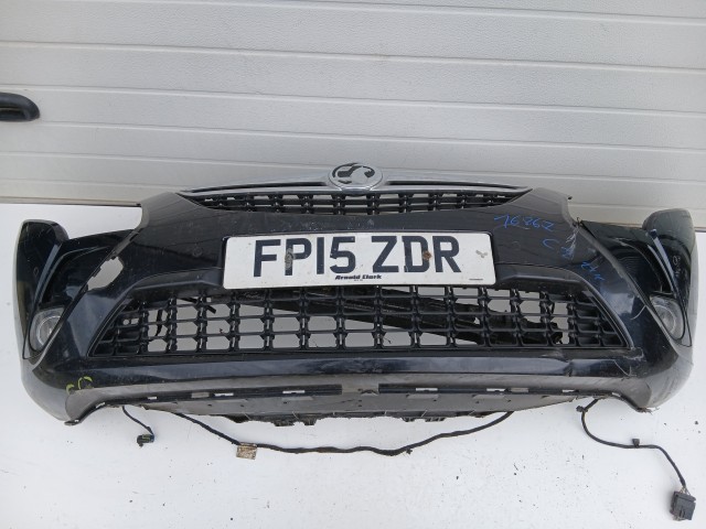 16867 Opel Zafira C 2011-2017 első Lökhárító Fekete Z22c