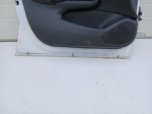 16888 Opel Corsa E Bal első Ajtó Használt Fehér