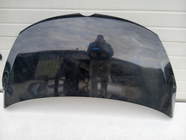 16908 Opel Zafira C 2011-2017 Motorháztető Használt Fekete  