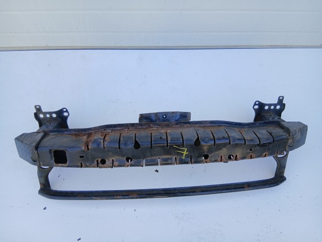 Volkswagen Passat B7 2010-2014 első Lökhárító merevítő