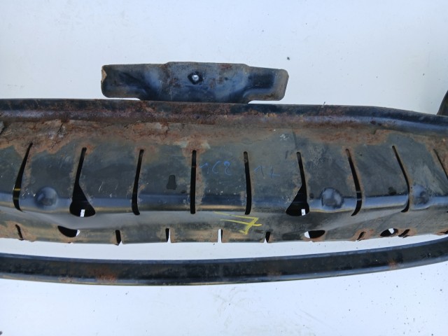 Volkswagen Passat B7 2010-2014 első Lökhárító merevítő