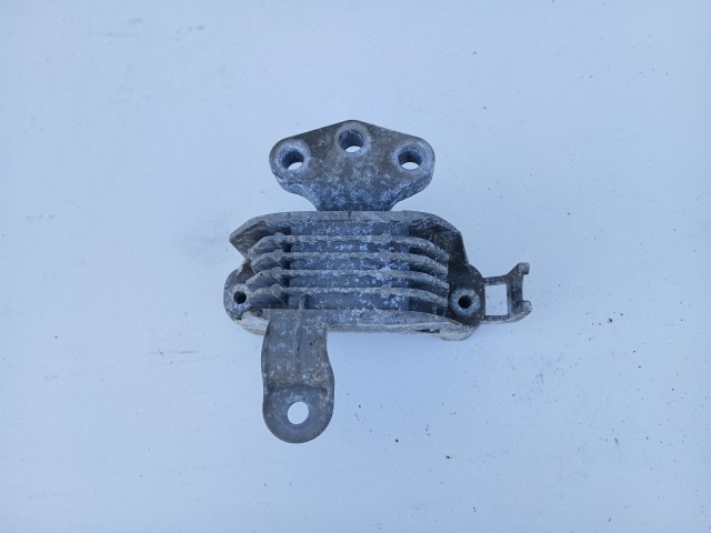 Opel Zafira C motortartó bak