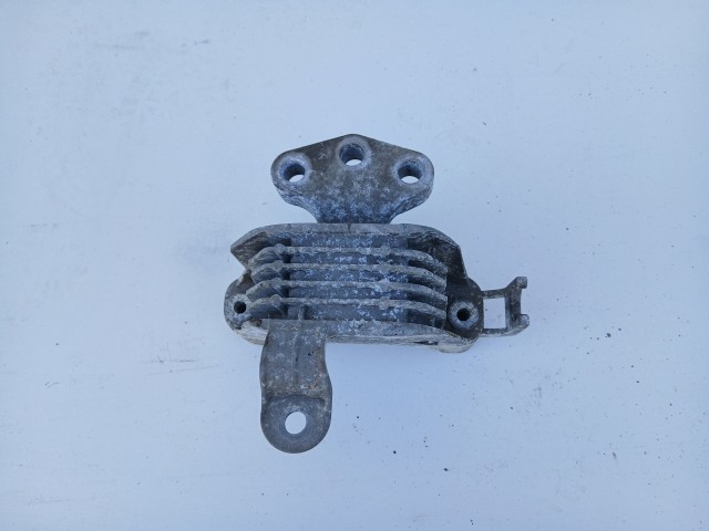 Opel Zafira C motortartó bak