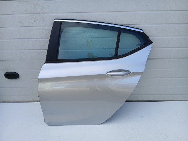 16920 Opel Astra K 2015-2021 Bal hátsó Ajtó Ezüst Z176
