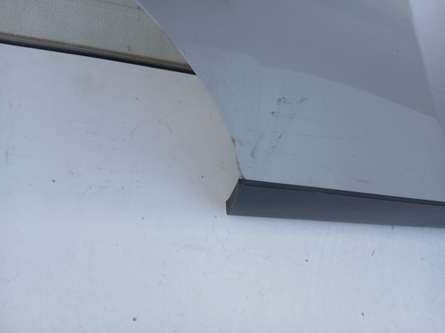 16924 Opel Mokka 2012-2019 Jobb hátsó Ajtó Ezüst