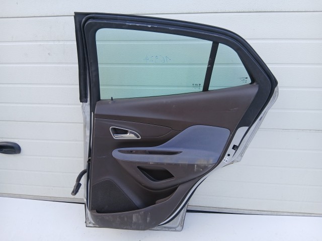 16924 Opel Mokka 2012-2019 Jobb hátsó Ajtó Ezüst