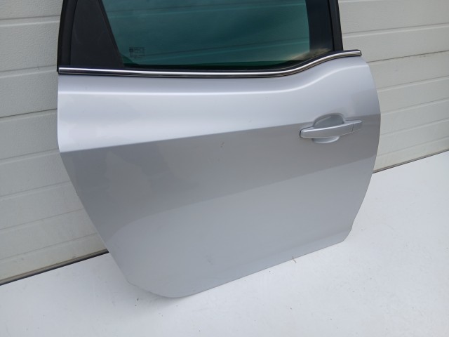16937 Opel Meriva B 2010-2017 Jobb hátsó Ajtó Ezüst Z176