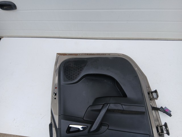 16946 Opel Meriva B 2010-2017 Bal hátsó Ajtó Barna Z40w