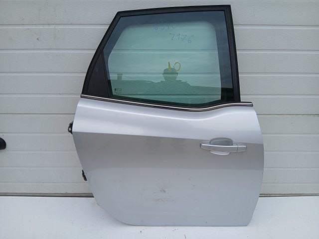 16950 Opel Meriva B 2010-2017 Jobb hátsó Ajtó Ezüst Z176