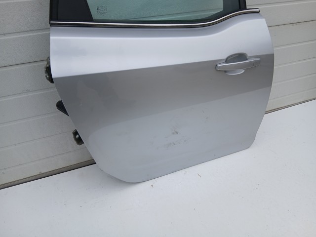 16950 Opel Meriva B 2010-2017 Jobb hátsó Ajtó Ezüst Z176