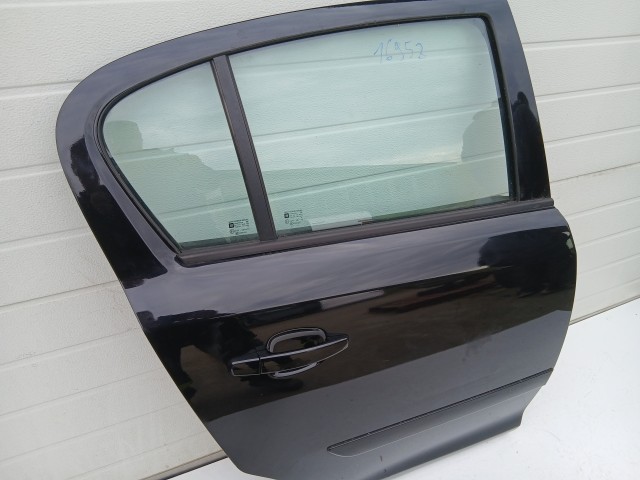 16952 Opel Corsa D 2006-2014 Jobb hátsó Ajtó Fekete Z20r