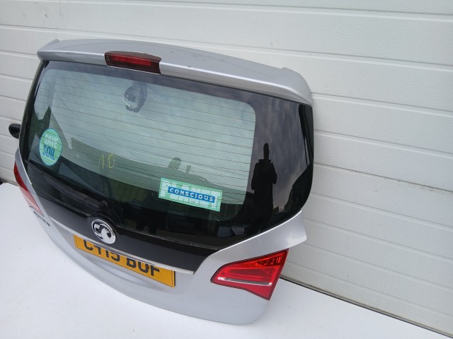 16959 Opel Meriva B 2010-2017 Csomagtérajtó Használt Z176 Ezüst