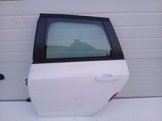 16967 Opel Astra J 2009-2015 Bal hátsó Ajtó Fehér Y40r kombi