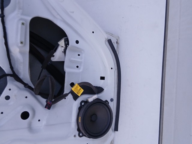 16963 Opel Antara 2006-2015 Jobb hátsó Ajtó Fehér gyöngyház 