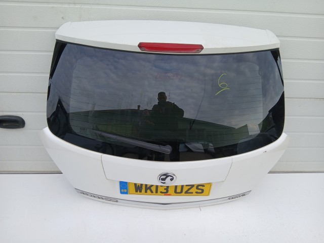 16960 Opel Antara 2006-2015 Csomagtérajtó Használt  Feher gyömgyház