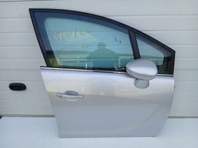 16970 Opel Meriva B 2010-2017 Jobb első Ajtó Ezüst Z176