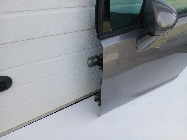 16972 Opel Meriva B 2010-2017 Bal első Ajtó Barna Z40w