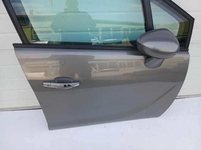 16973 Opel Meriva B 2010-2017 Jobb első  Ajtó Barna Z40w