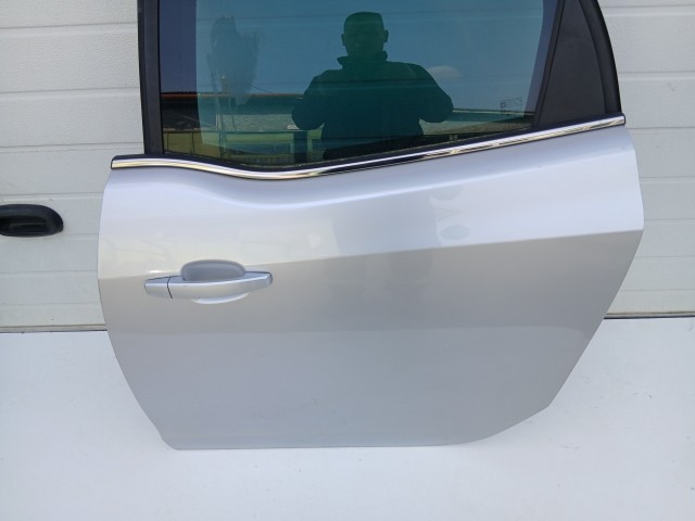 16975 Opel Meriva B 2010-2017 Bal hátsó Ajtó Ezüst Z176