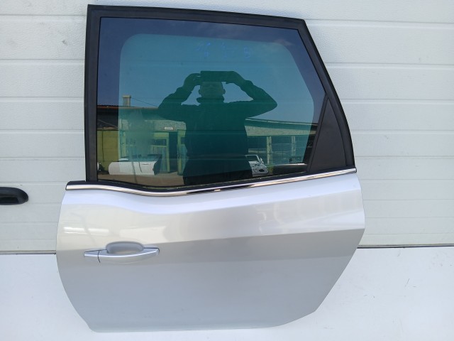 16975 Opel Meriva B 2010-2017 Bal hátsó Ajtó Ezüst Z176