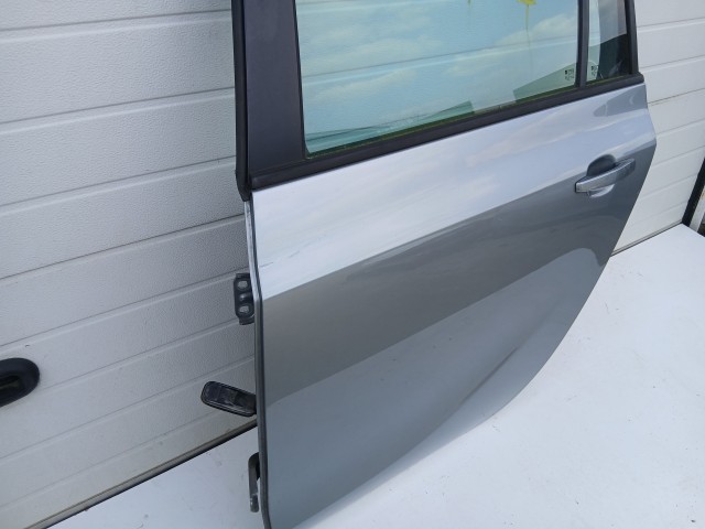 16978 Opel Zafira C 2011-2017 Bal hátsó Ajtó Szürke Z179