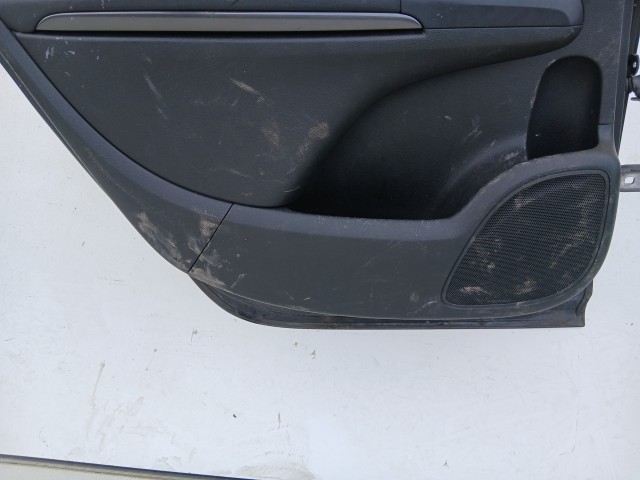 16979 Opel Zafira C 2011-2017 Ajtó Használt Bal hátsó Fekete Z22c