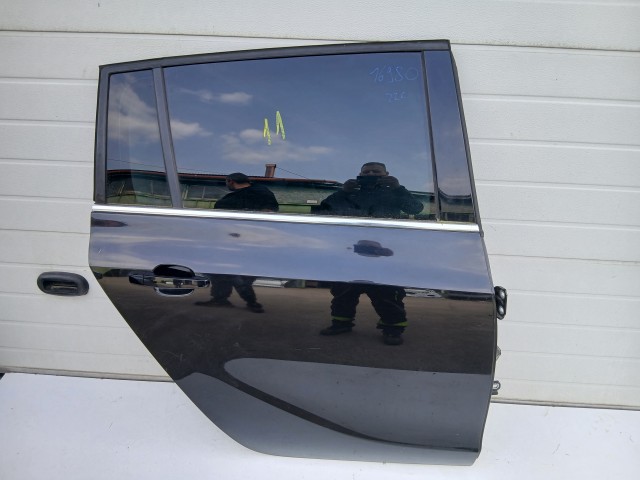 16980 Opel Zafira C 2011-2017 Jobb hátsó Ajtó Fekete Z22c