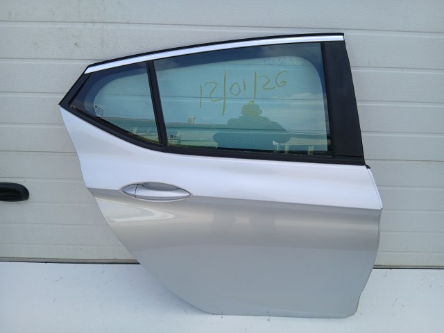16983 Opel Astra K 2015-2021 Jobb hátsó Ajtó Ezüst