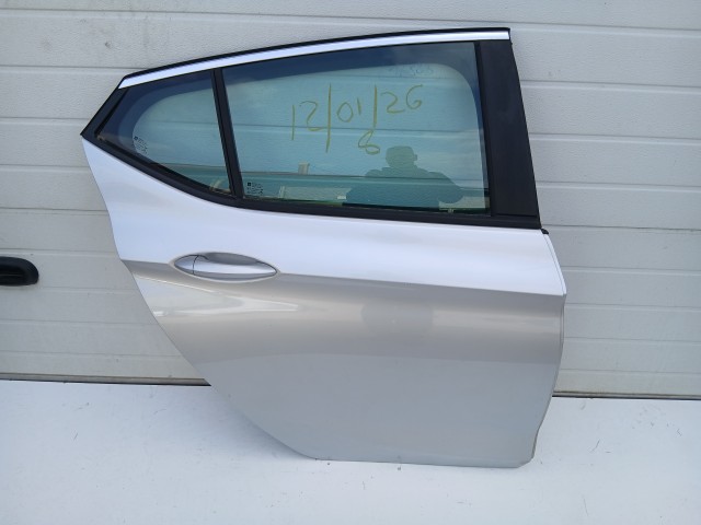 16983 Opel Astra K 2015-2021 Jobb hátsó Ajtó Ezüst