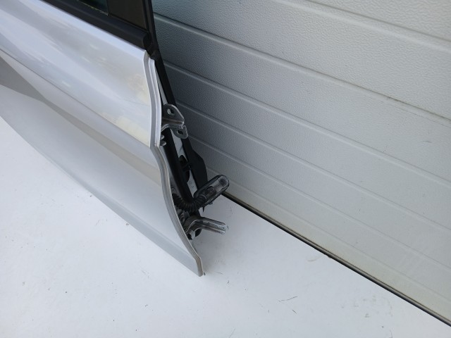 16983 Opel Astra K 2015-2021 Jobb hátsó Ajtó Ezüst