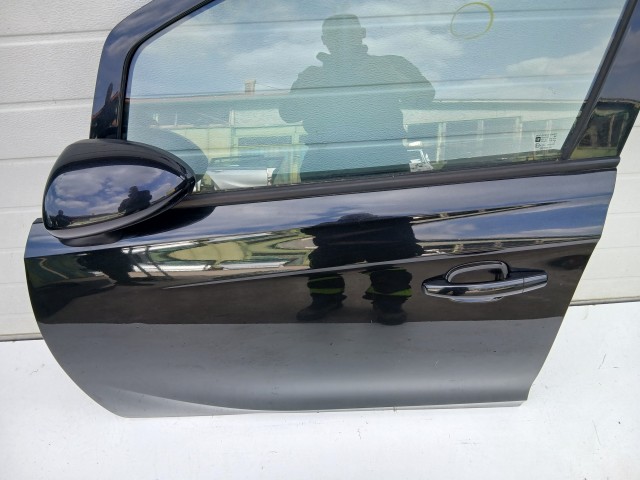 16986 Opel Corsa E 2014-2019 Bal első Ajtó Fekete Z22c