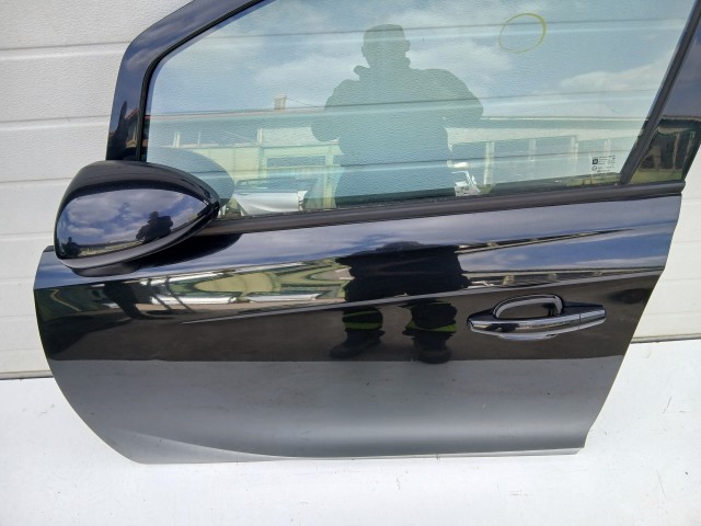 16986 Opel Corsa E 2014-2019 Bal első Ajtó Fekete Z22c