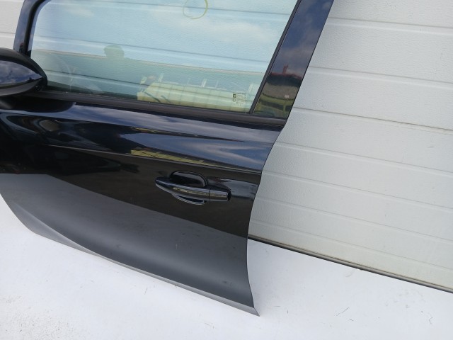 16986 Opel Corsa E 2014-2019 Bal első Ajtó Fekete Z22c