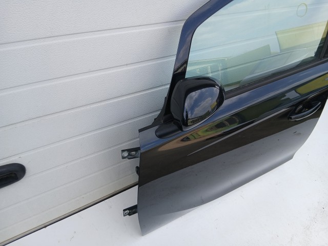 16986 Opel Corsa E 2014-2019 Bal első Ajtó Fekete Z22c