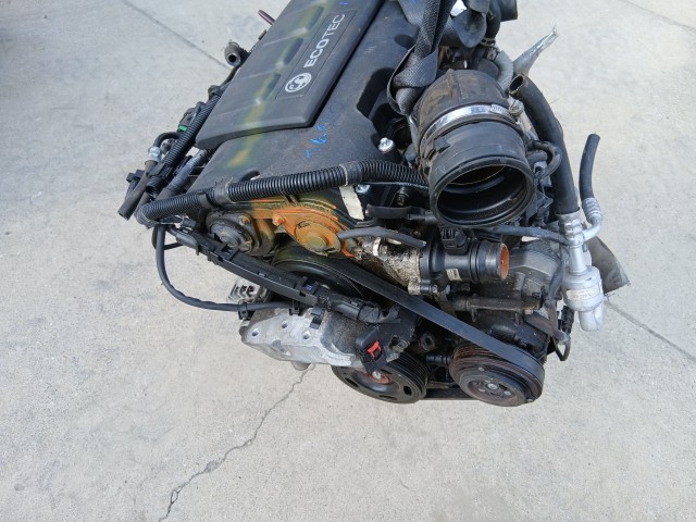 Opel Astra J B14net Motor Használt 134000 km