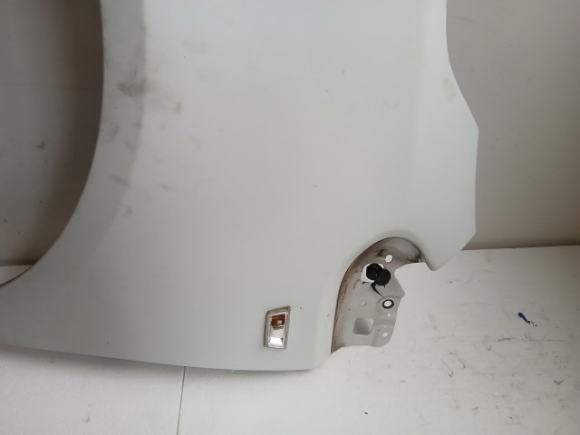 16993 Opel Meriva B Bal első  Sárvédő Fehér Z40R