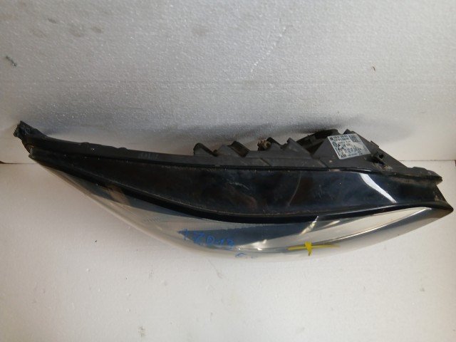 17013 Opel Corsa E Jobb első Lámpa , Fényszóró Angol Jobbkormányos