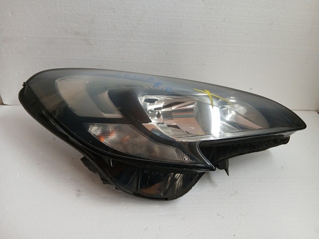 17013 Opel Corsa E Jobb első Lámpa , Fényszóró Angol Jobbkormányos