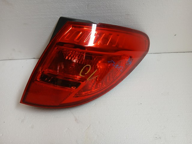 17012 Opel Meriva B Jobb hátsó Lámpa