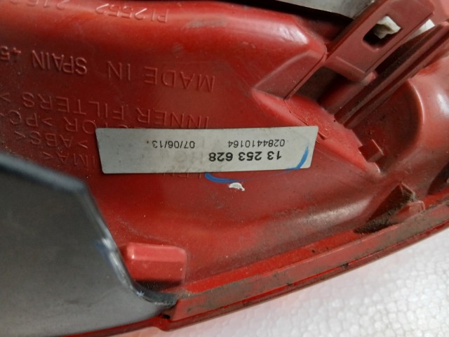 17003 Opel Meriva B Jobb hátsó Lámpa