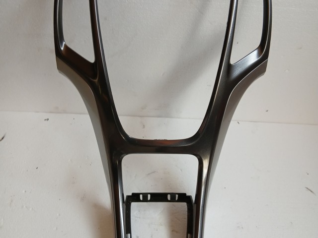 Opel Astra J 2009-2015 Középkonzol keret Használt