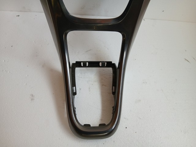 Opel Astra J 2009-2015 Középkonzol keret Használt