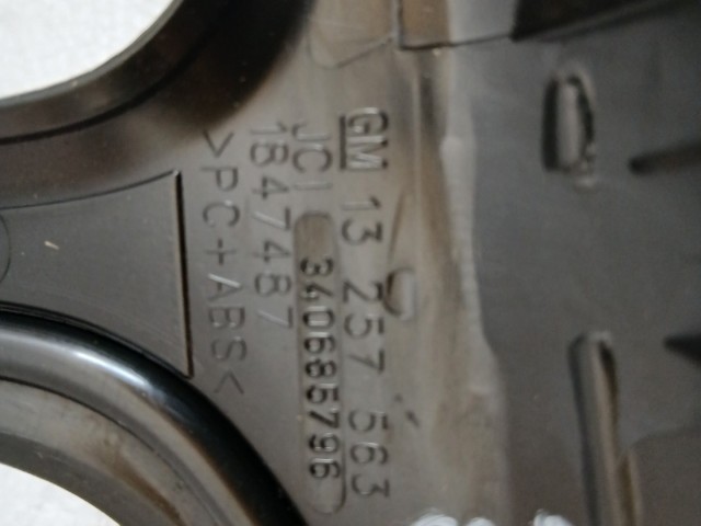 Opel Astra J 2009-2015 Középkonzol keret Használt