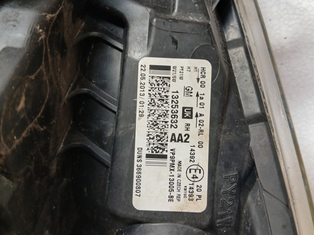 17030 Opel Meriva B 2010-2017 Jobb első Lámpa , Fényszóró Angol Jobbkormányos