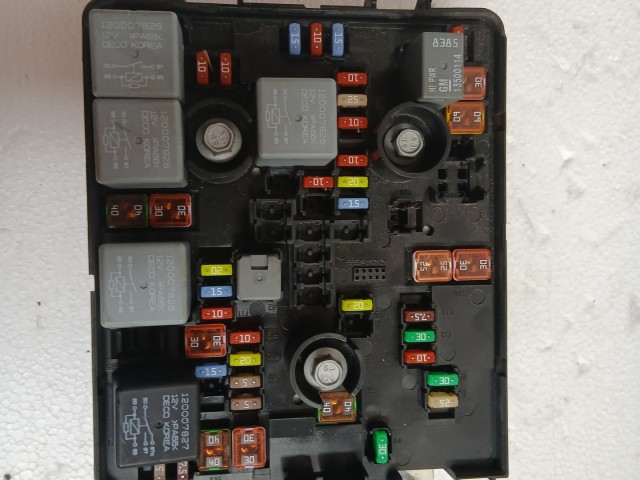 Opel Corsa E 2014- 2014-2019 Motortéri biztosítéktábla Használt