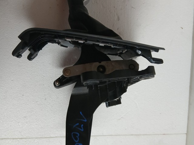 Opel Zafira B  Váltókulissza Váltókar 5 sebességes