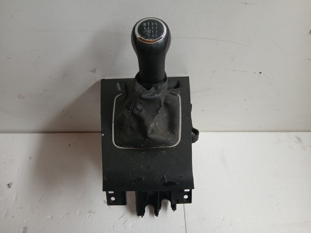 Opel Zafira B Váltókulissza Váltókar 6 sebességes 