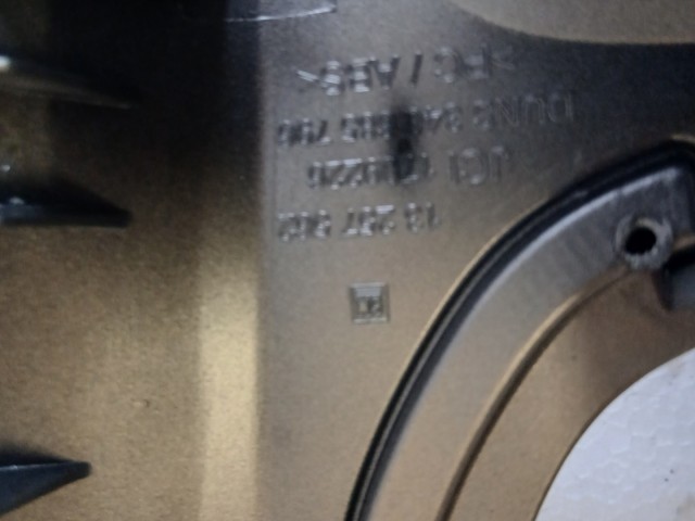 Opel Astra J 2009-2015 Középkonzol keret Használt