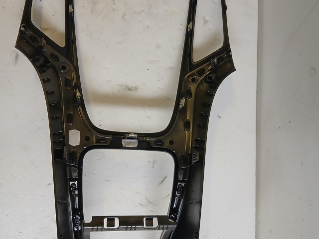 Opel Astra J 2009-2015 Középkonzol keret Használt
